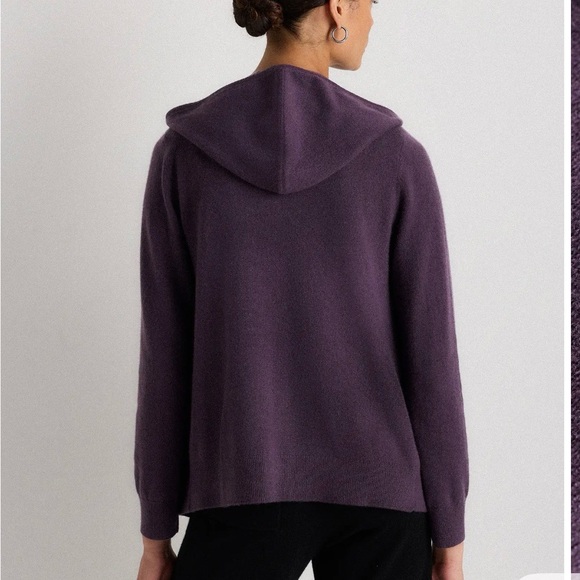 NWT Quince 100% Mongolian Cashmere Plum Orchid Hoodie Size Medium - Picture 2 of 5